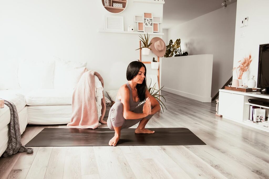 Routine de yoga douce pour soulager le bas du dos | Namasté & Coco Latté 