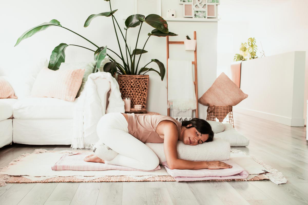 Yoga restauratif pour un retour au calme